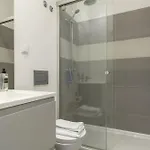 Apartment Spacious, Family Friendly 3br & 3wc. Ac/heating. *