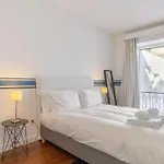 Apartment Spacious, Family Friendly 3br & 3wc. Ac/heating. *