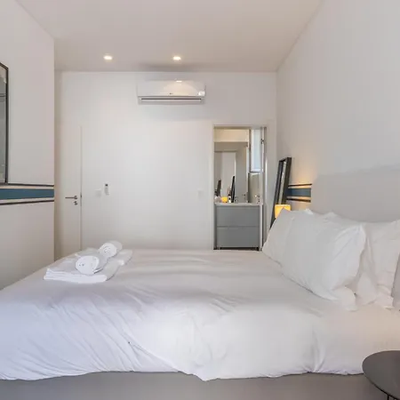 Spacious, Family Friendly 3br & 3wc. Ac/heating. リスボン