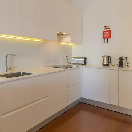 Spacious, Family Friendly 3br & 3wc. Ac/heating. * リスボン