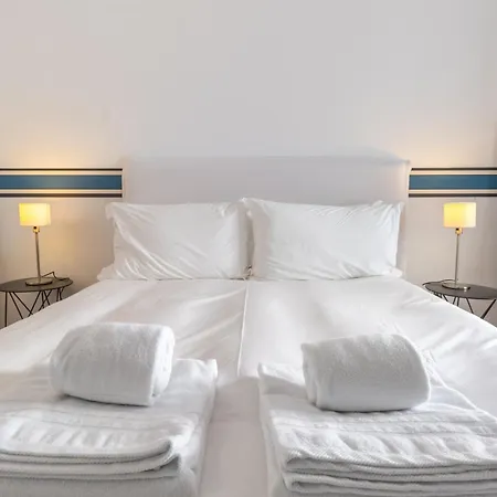 Apartamento Spacious, Family Friendly 3br & 3wc. Ac/heating.