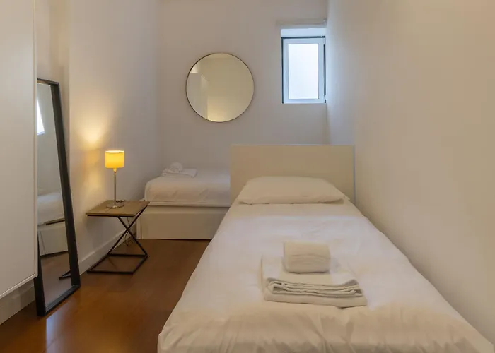 شقة Spacious, Family Friendly 3br & 3wc. Ac/heating. Lisboa