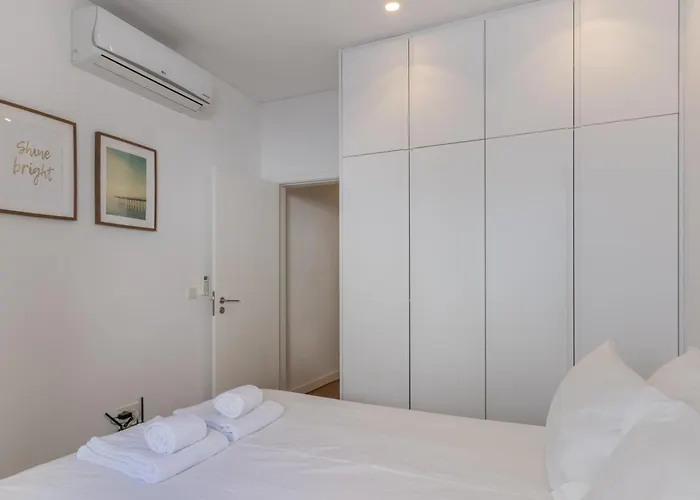 شقة Spacious, Family Friendly 3br & 3wc. Ac/heating. Lisboa
